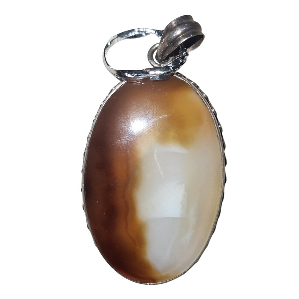 Large Oval Banded Agate Pendant Brown White Silver Tone Scalloped Edge Statement